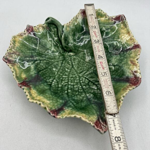 Vintage Bordallo Pinheiro Grape Leaf Candy Dish Autumn 7.25" Portugal Majolica - Picture 6 of 6